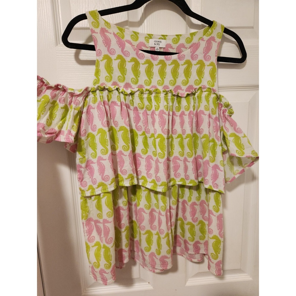 Crown & Ivy Seahorse Pattern Cold Shoulder Tiered Ruffle Top Blouse S EUC